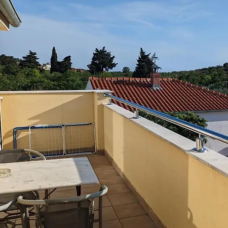 With Parking Space - 5100 * Μούρτερ
