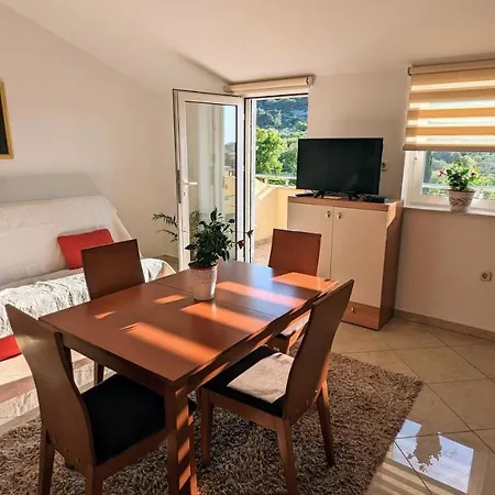 With Parking Space - 5100 Apartment *