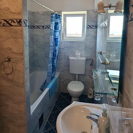 Appartement With Parking Space - 5100 Murter