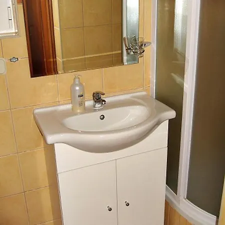 With Parking Space - 5100 Appartement *