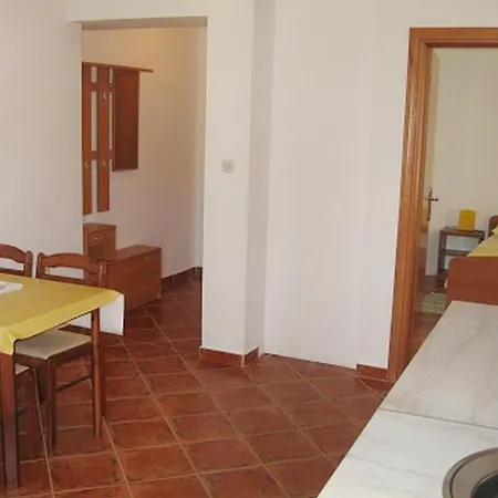 Appartement With Parking Space - 5100 *