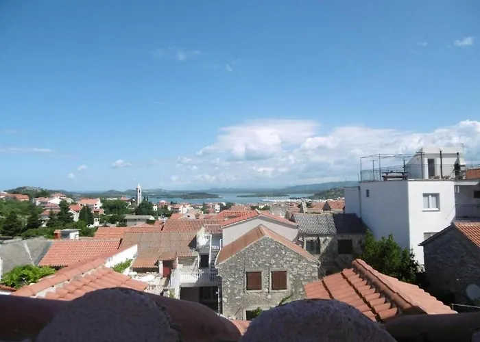 With Parking Space - 5100 Lägenhet *