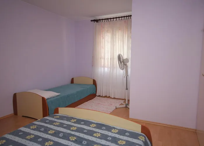 Апартаменты With Parking Space - 5100